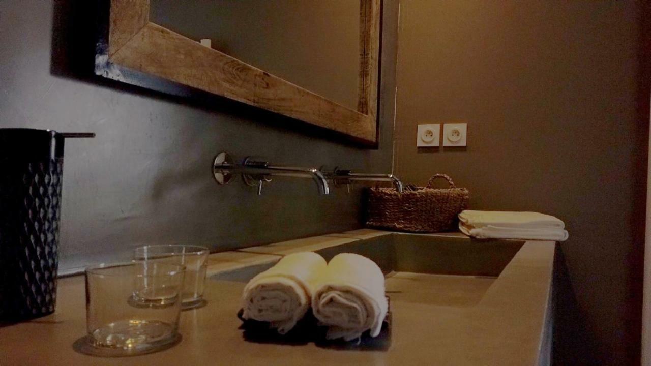 ポール・ヴァンドル Les Cabanons De Meme Jeannette Bed & Breakfast エクステリア 写真